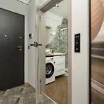 Exceptional Pet Friendly In By Renters Apartamento