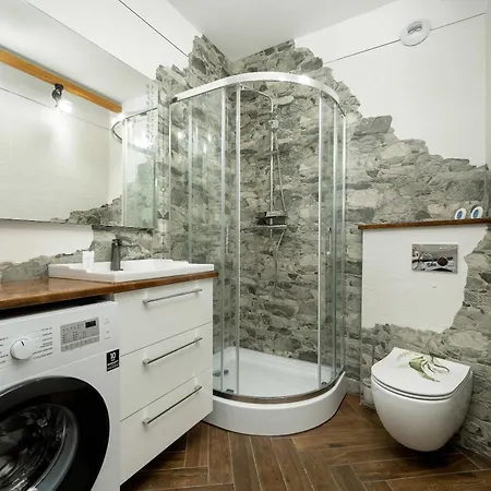 アパート Exceptional Pet Friendly In By Renters ヴロツワフ